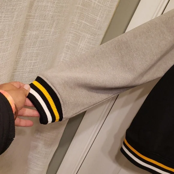 WOMEN'S LARGE NFL STEELERS LETTERMAN/VARSITY JACKET - Picture 10 of 16